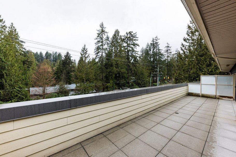PH1 2832 Capilano Road North Vancouver, BC - 24