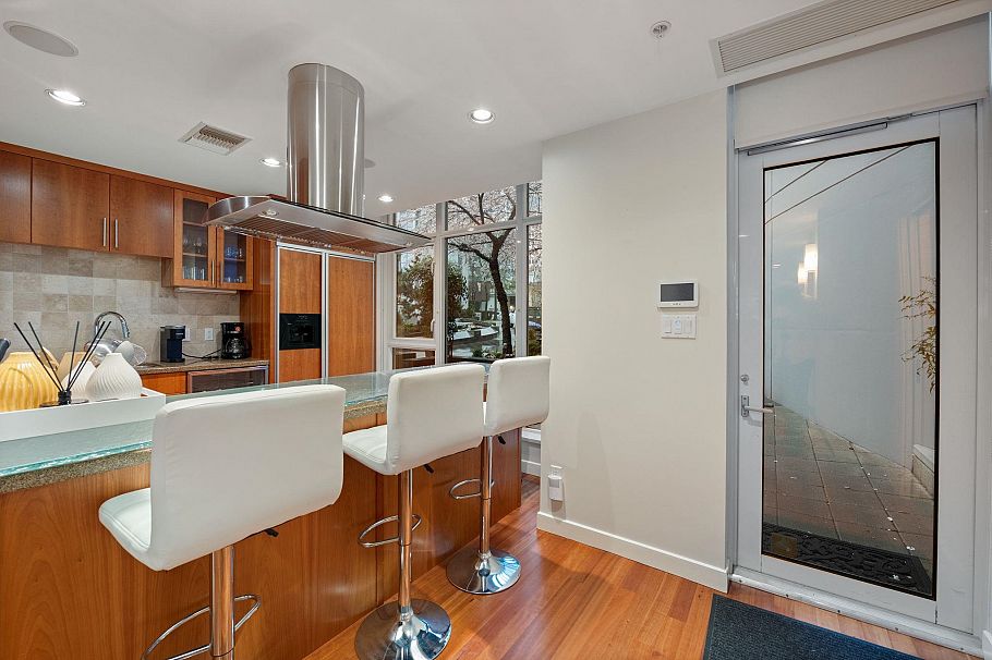 TH20 1281 W Cordova Street Vancouver, BC - 16