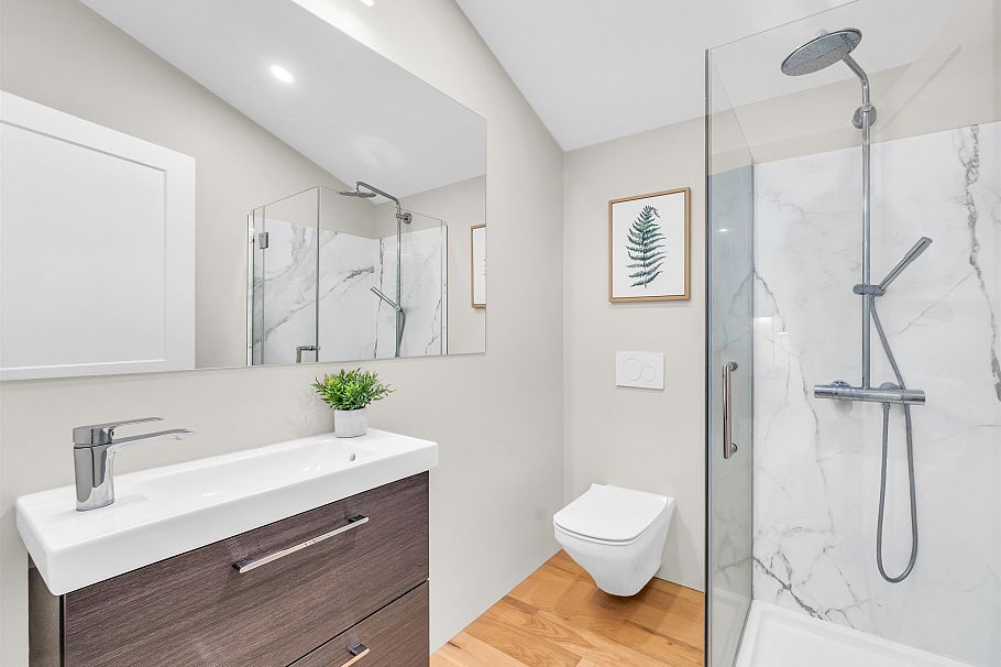 4379 Welwyn Street Vancouver, BC - 13