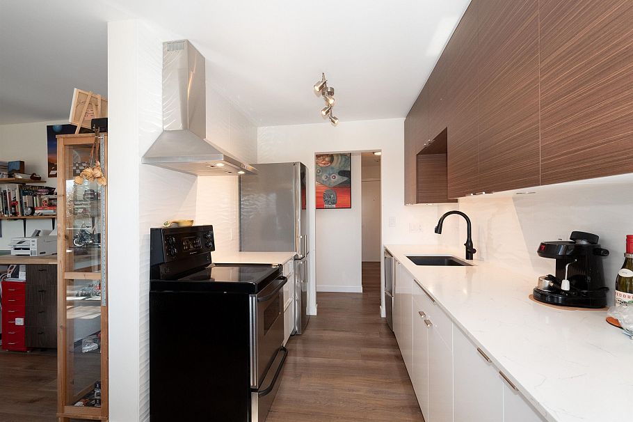 405 8775 Cartier Street Vancouver, BC - 5