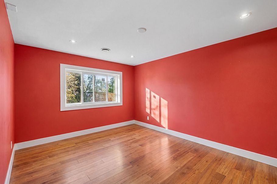 1329 Appin Road North Vancouver, BC - 14