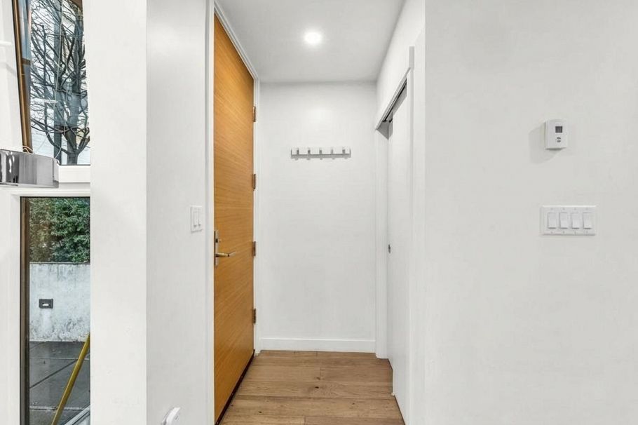 102 649 E 3rd Street North Vancouver, BC - 2