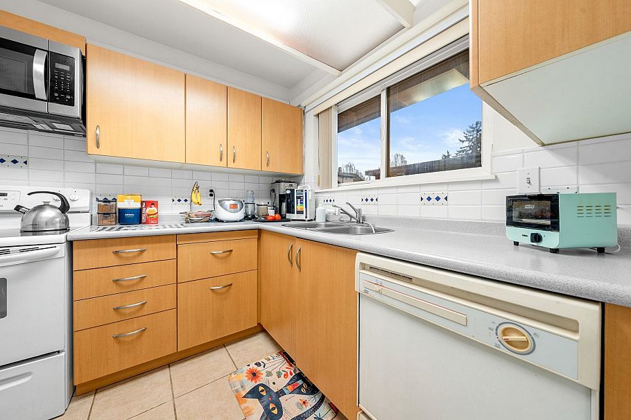 204 3136 Kingsway Vancouver, BC - 26