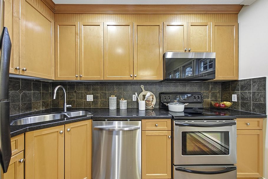 1737 Frances Street Vancouver, BC - 15