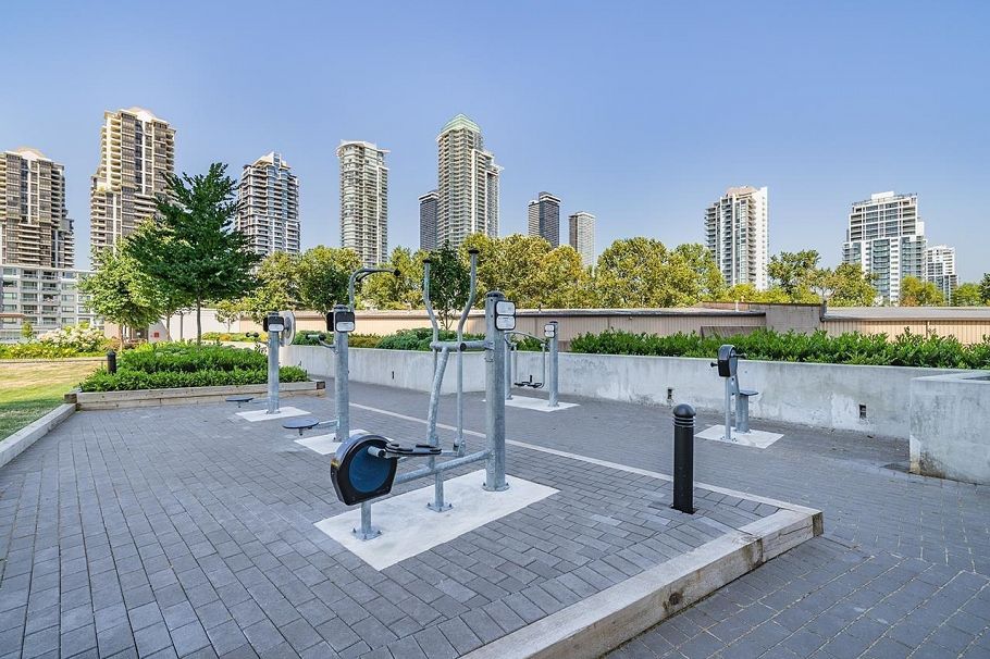 606 2388 Madison Avenue Burnaby, BC - 11