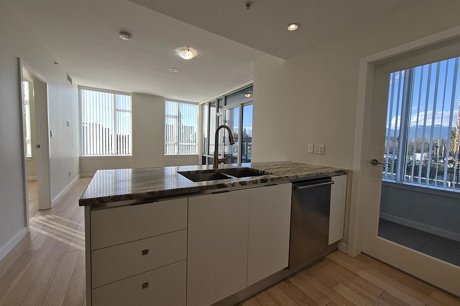 317 2033 W 10th Avenue Vancouver, BC - 17