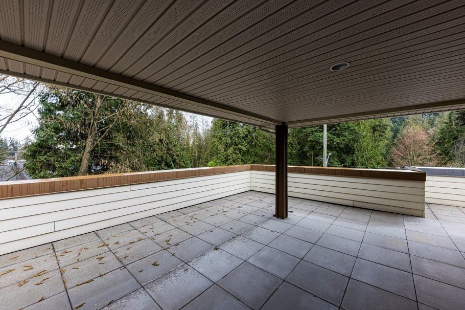 PH1 2832 Capilano Road North Vancouver, BC - 23