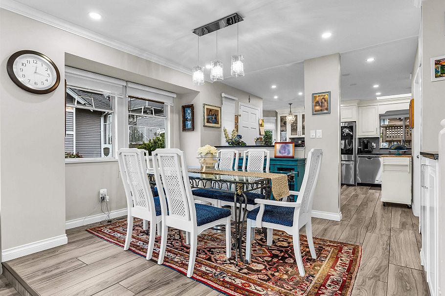 6 220 E Keith Road North Vancouver, BC - 19