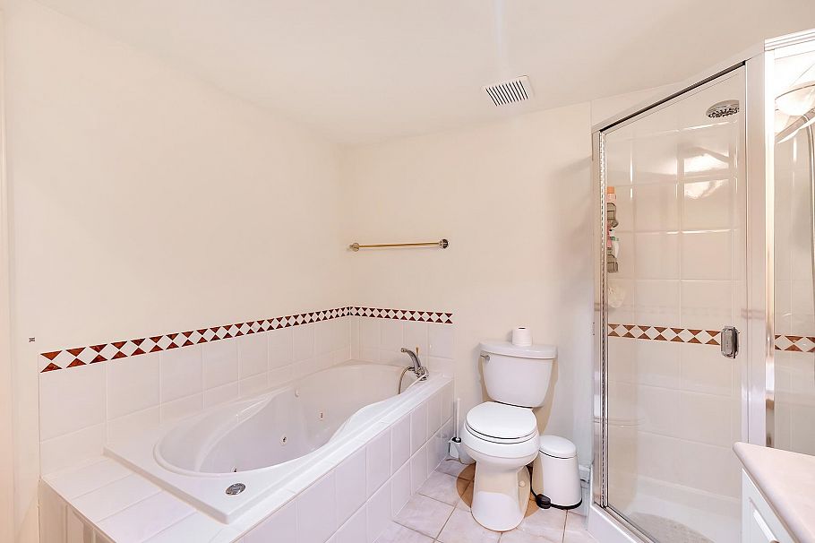 18 1550 Larkhall Crescent North Vancouver, BC - 25