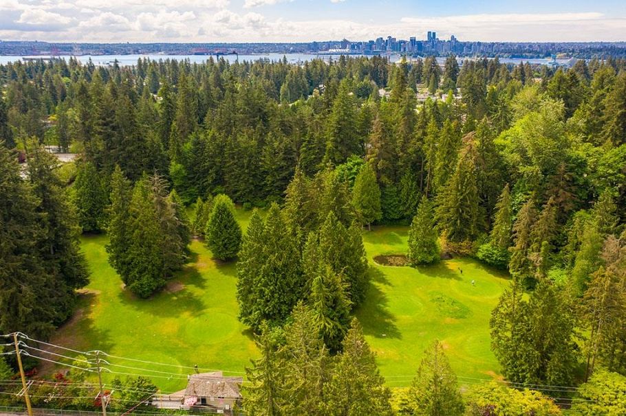 PH1 2832 Capilano Road North Vancouver, BC - 31