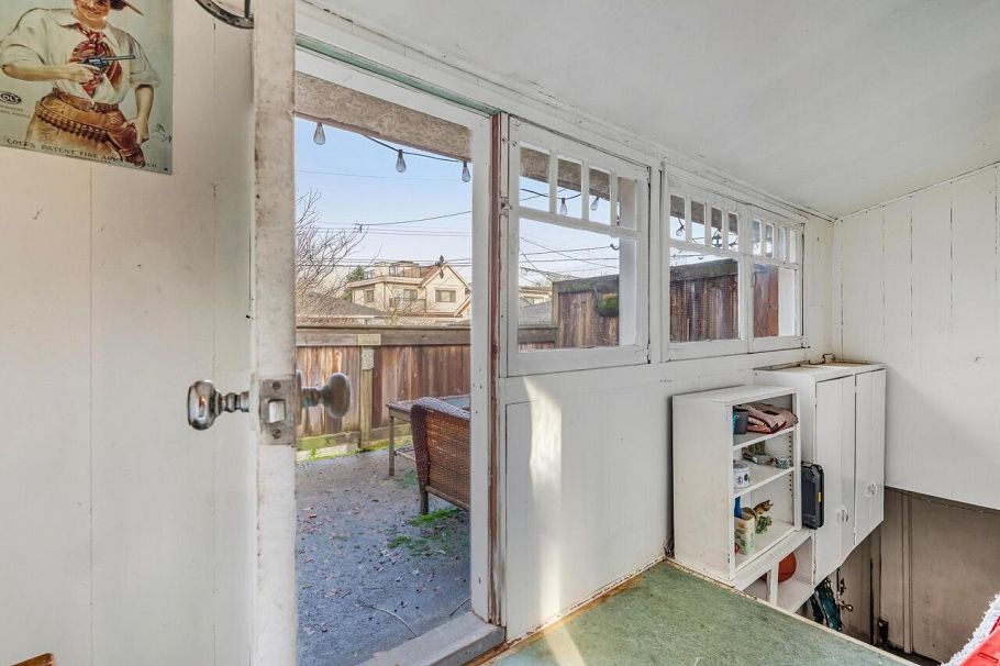 2917 E 28th Avenue Vancouver, BC - 20