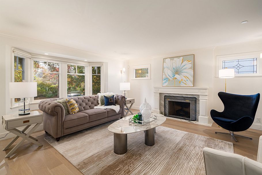 3939 W 34th Avenue Vancouver, BC - 2