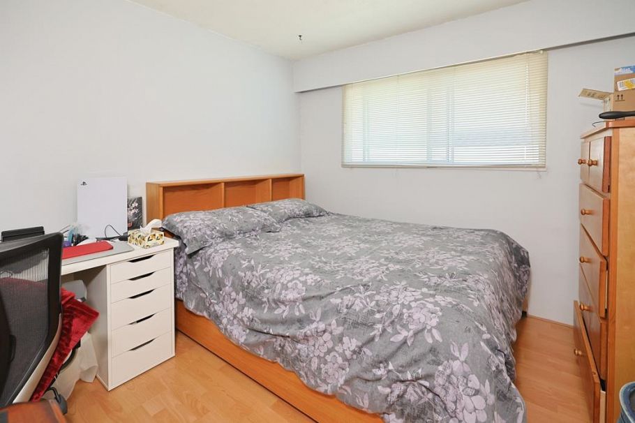 7310 Gladstone Street Vancouver, BC - 12