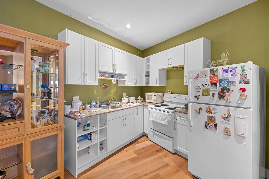 1329 Appin Road North Vancouver, BC - 21