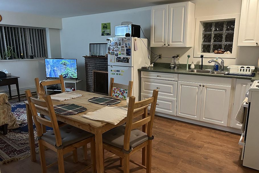 3514 W 8th Avenue Vancouver, BC - 13