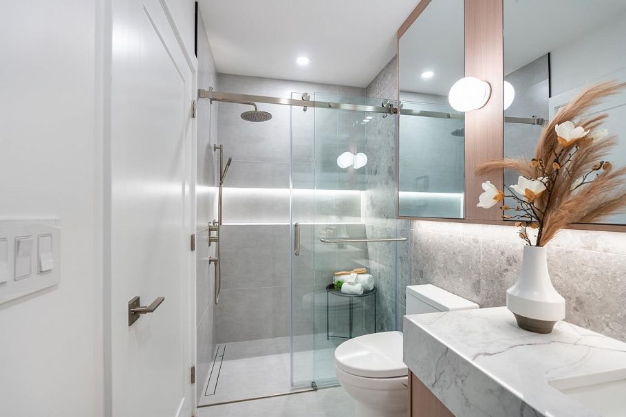 1 5355 Inverness Street Vancouver, BC - 18