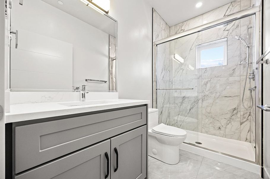 3015 E 19th Avenue Vancouver, BC - 38