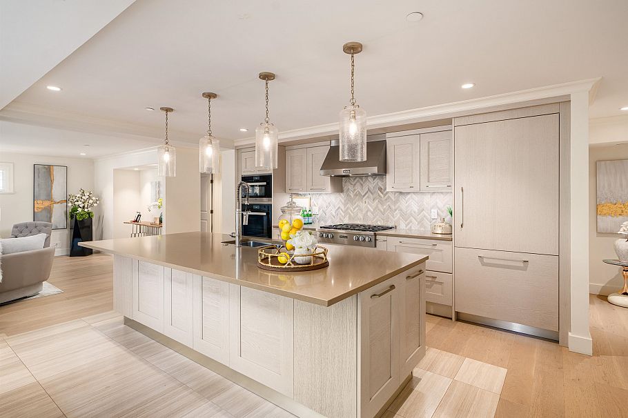 3939 W 34th Avenue Vancouver, BC - 8