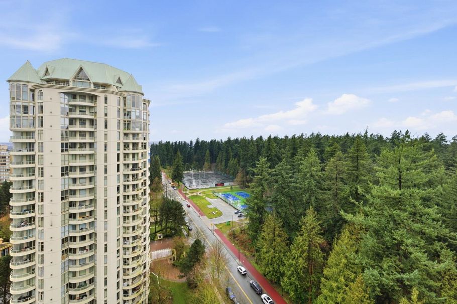 19C 6128 Patterson Avenue Burnaby, BC - 18