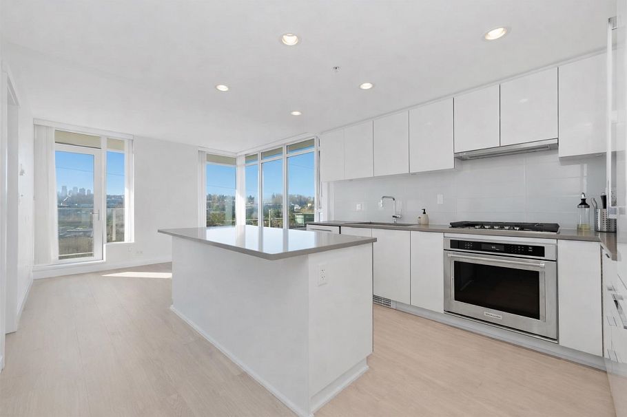 606 2388 Madison Avenue Burnaby, BC - 4