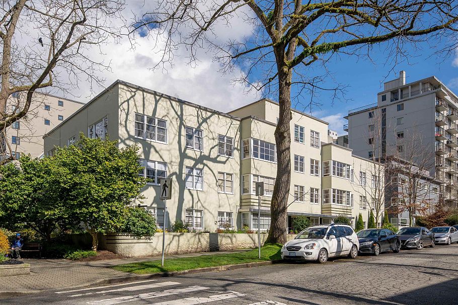 303 1565 Burnaby Street Vancouver, BC - 2