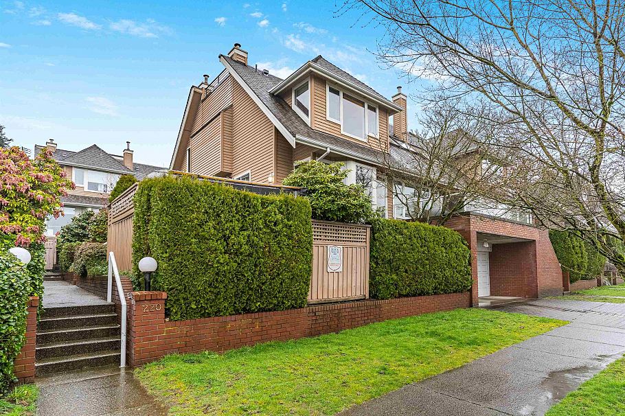 6 220 E Keith Road North Vancouver, BC - 27