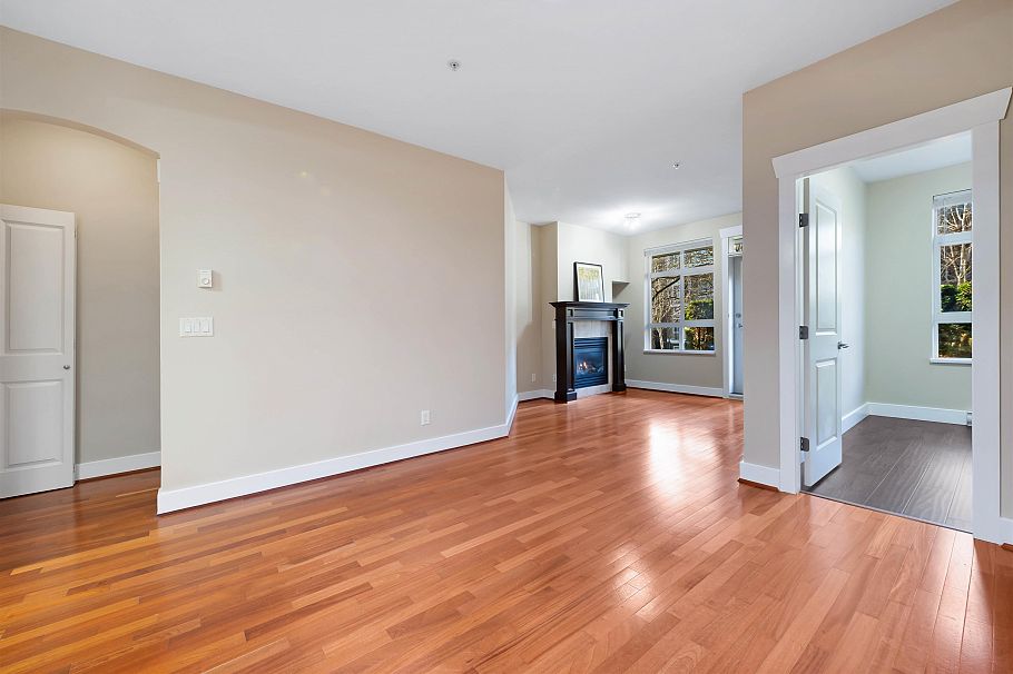 114 6279 Eagles Drive Vancouver, BC - 7