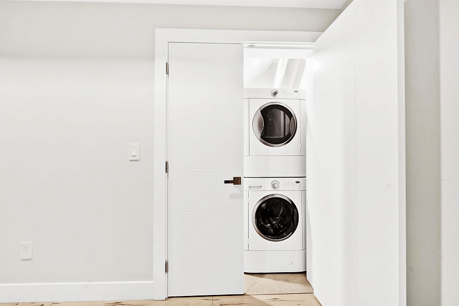 945 E 20th Avenue Vancouver, BC - 31