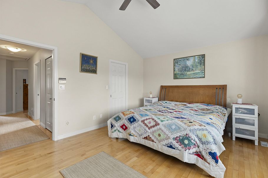 3472 W 13th Avenue Vancouver, BC - 25