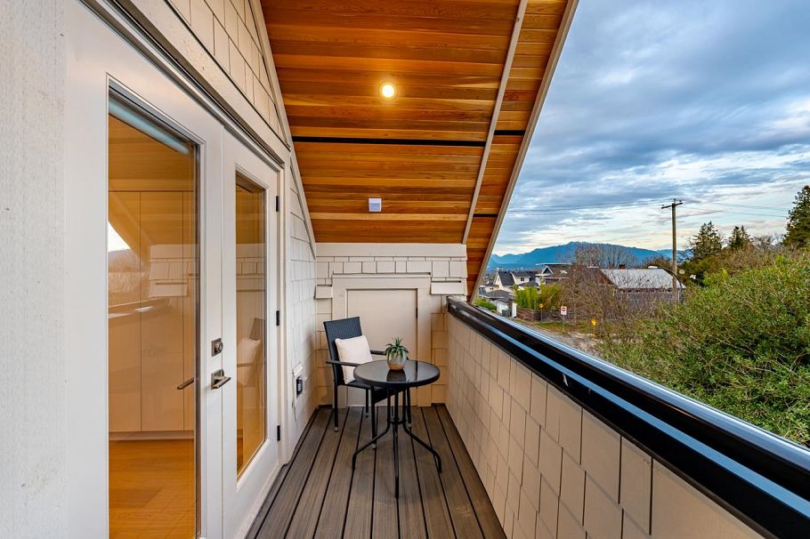 1 5355 Inverness Street Vancouver, BC - 3