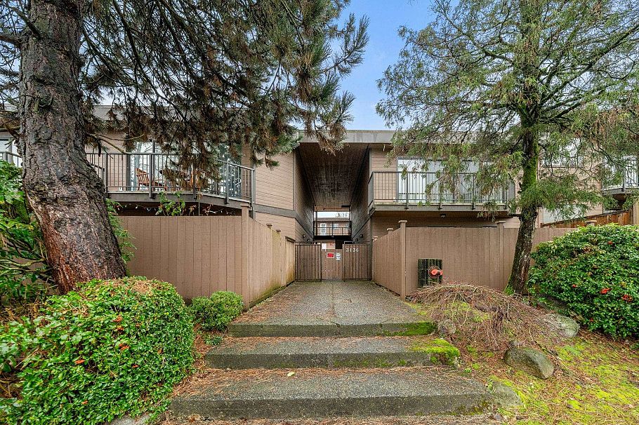 204 3136 Kingsway Vancouver, BC - 1