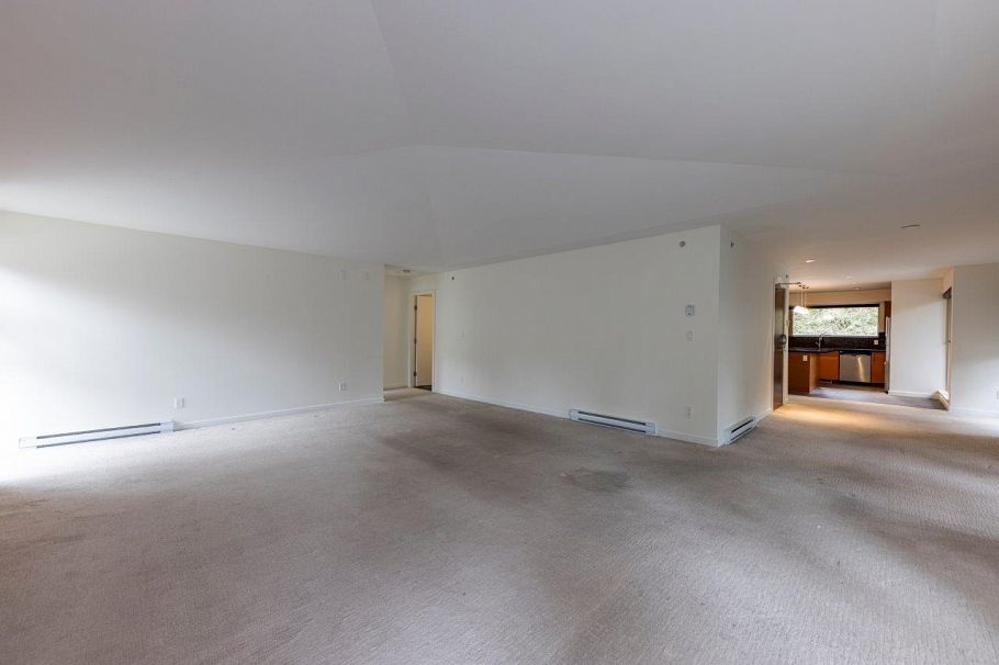 PH1 2832 Capilano Road North Vancouver, BC - 18