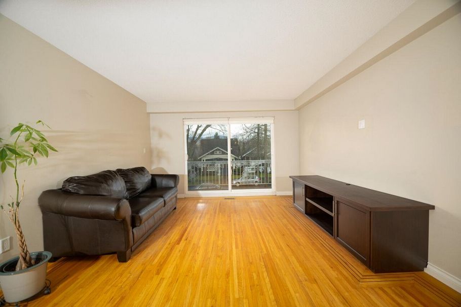 2654 Oxford Street Vancouver, BC - 6