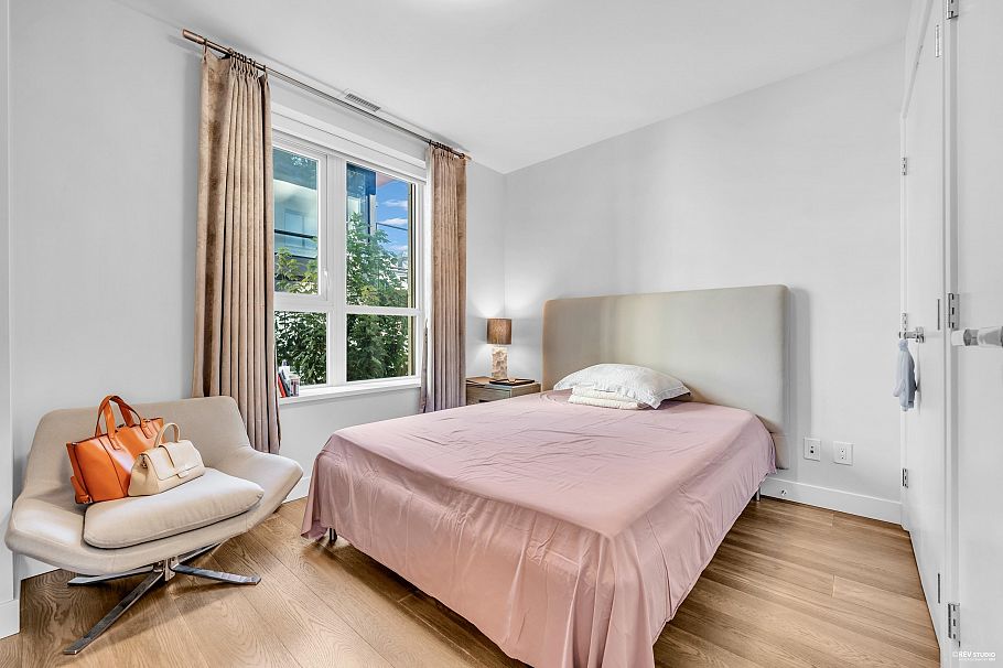 TH-5 5410 Shortcut Road Vancouver, BC - 17