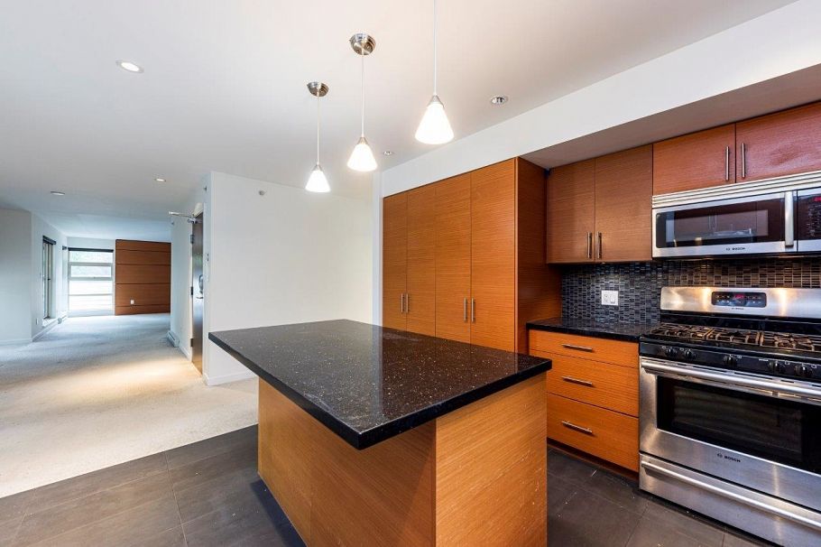 PH1 2832 Capilano Road North Vancouver, BC - 6