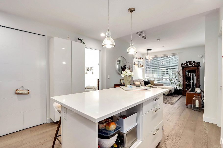 320 723 W 3rd Street North Vancouver, BC - 11