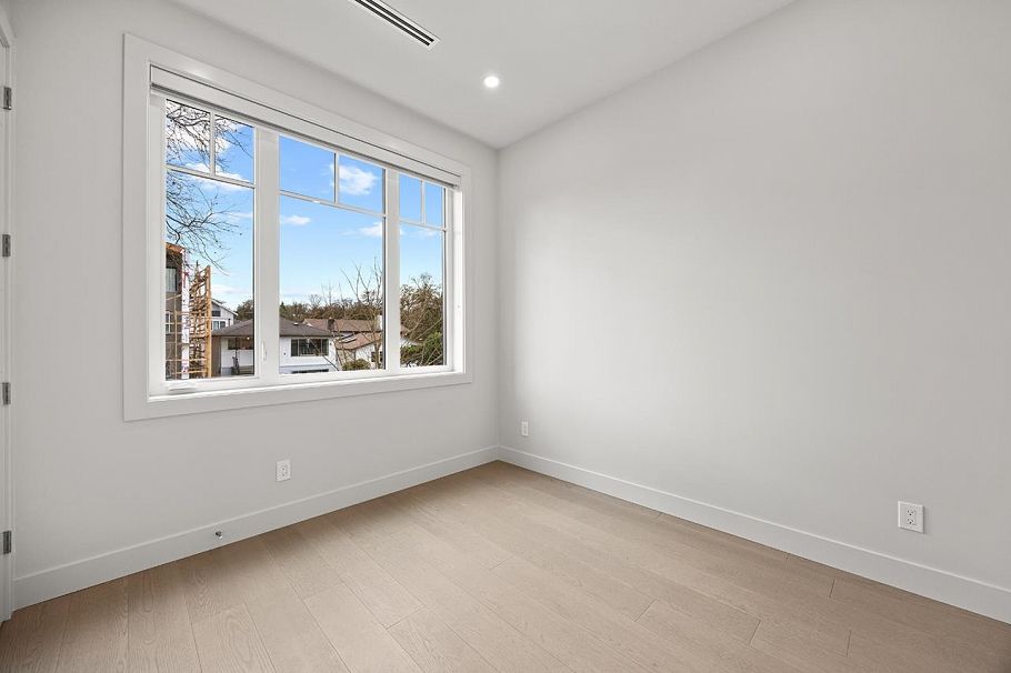 3015 E 19th Avenue Vancouver, BC - 19