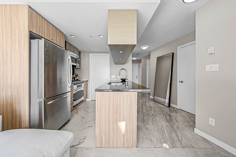 2504 833 Seymour Street Vancouver, BC - 8