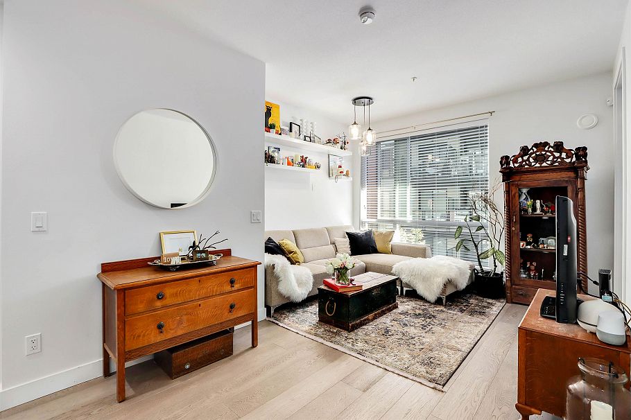 320 723 W 3rd Street North Vancouver, BC - 3