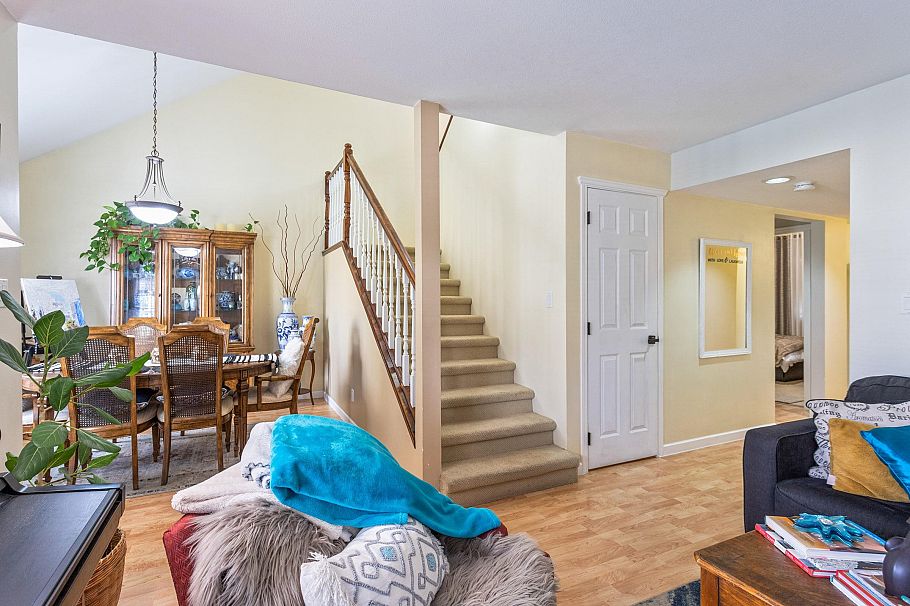 205 1518 Bowser Avenue North Vancouver, BC - 13