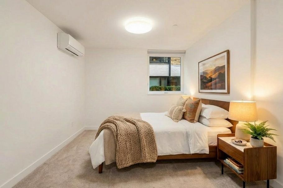 102 649 E 3rd Street North Vancouver, BC - 17