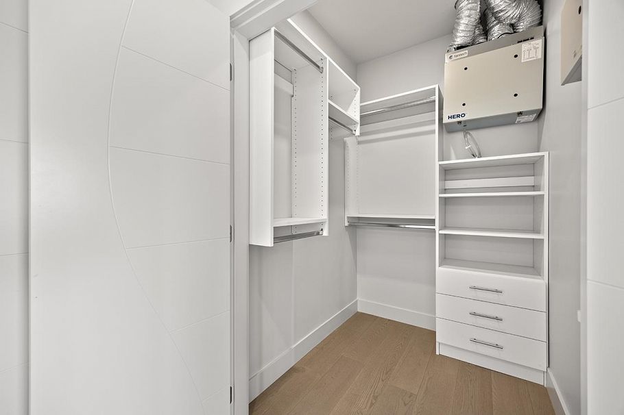 3015 E 19th Avenue Vancouver, BC - 24