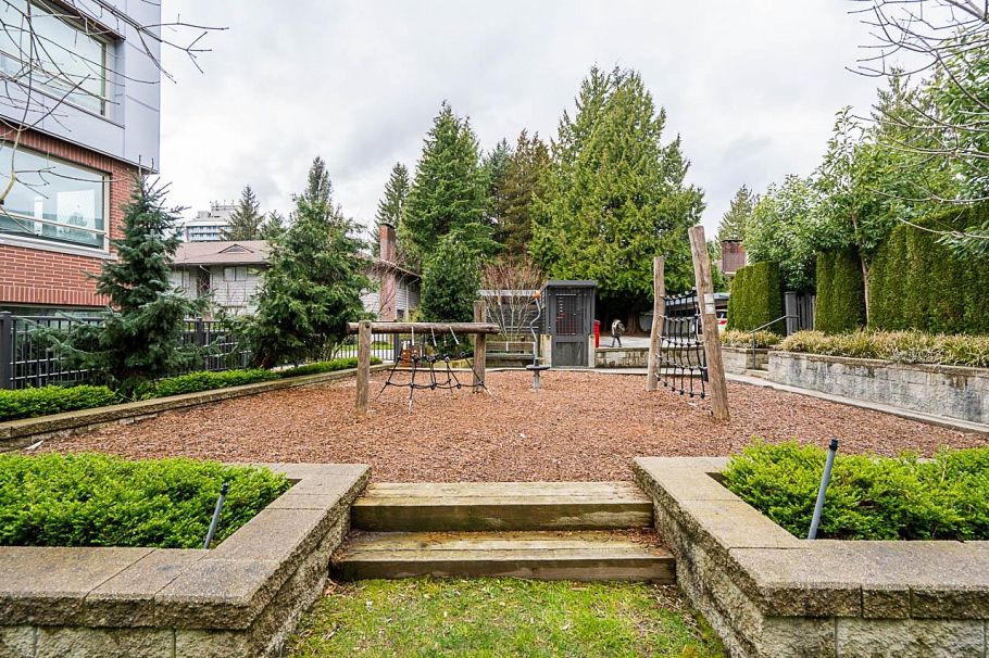 506 2663 Library Lane North Vancouver, BC - 30