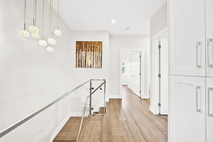 945 E 20th Avenue Vancouver, BC - 13