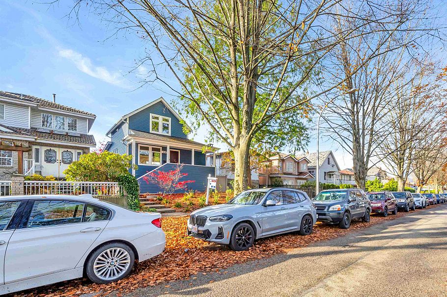 4379 Welwyn Street Vancouver, BC - 36