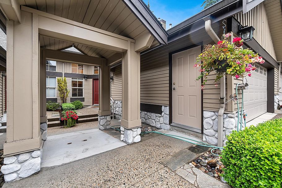 18 1550 Larkhall Crescent North Vancouver, BC - 39