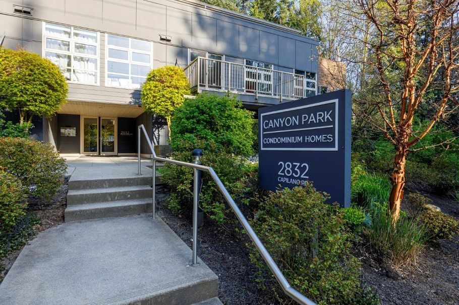 PH1 2832 Capilano Road North Vancouver, BC - 34