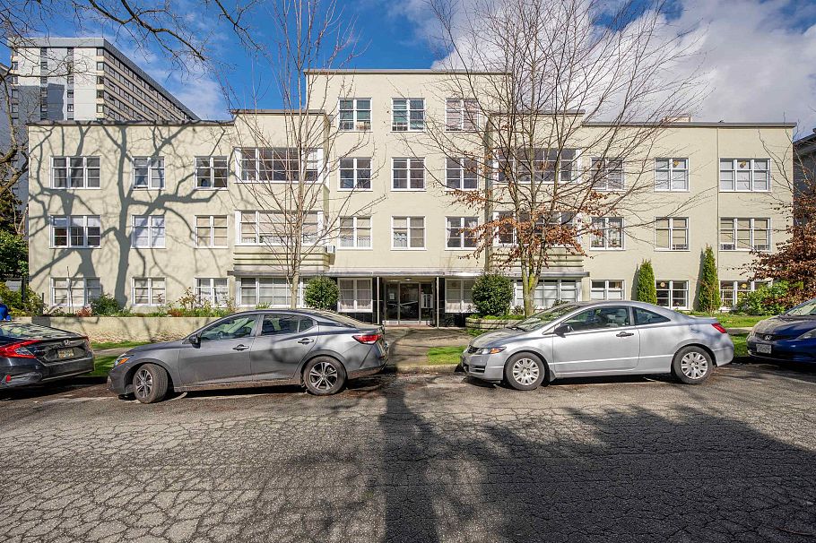 303 1565 Burnaby Street Vancouver, BC - 3