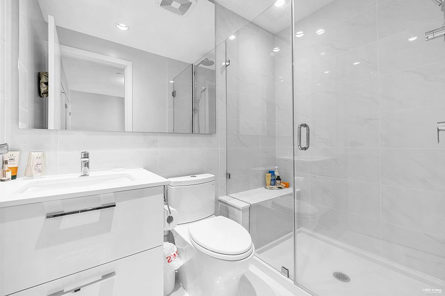 TH-5 5410 Shortcut Road Vancouver, BC - 26