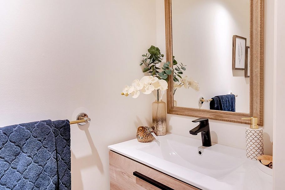 18 1550 Larkhall Crescent North Vancouver, BC - 26